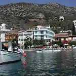 Dolfin Hotel 3*