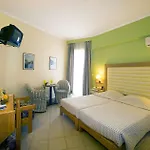 Dolfin Hotel 3*