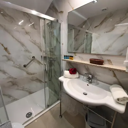 Hotel Dolfin 3*