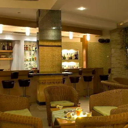 Dolfin Hotel 3*