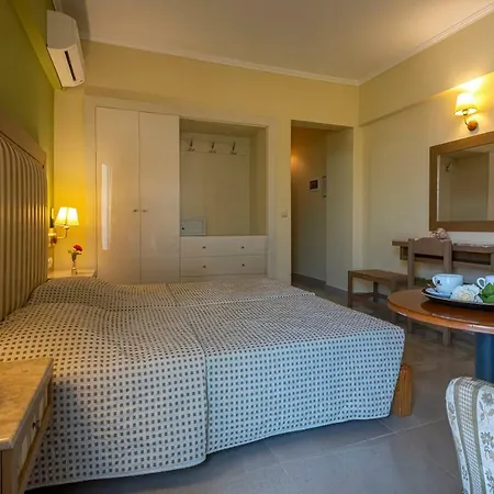 Dolfin Hotel Tolón